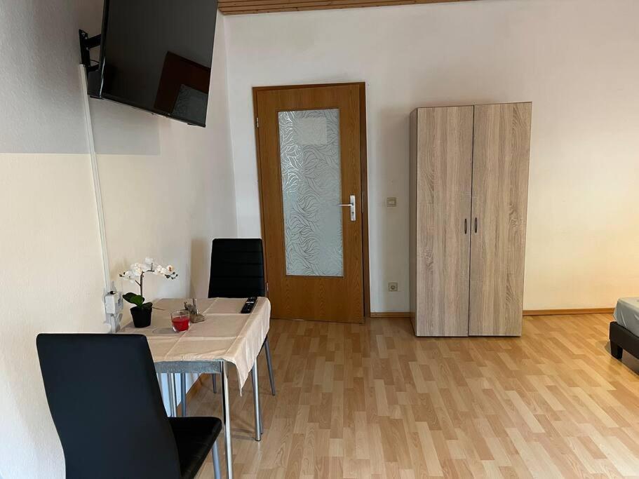 Gemuetliche Wohnung In Ruhiger Lage Karlsruhe Kültér fotó